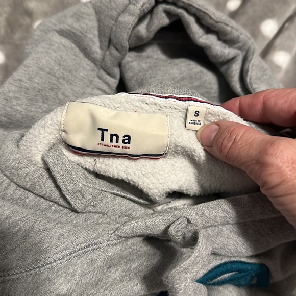 Aritzia gray hoodie with blueish logo - Picture 5 of 5